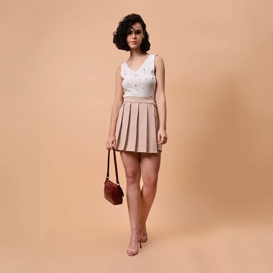 Gaiia Pleated Skirt With Chain