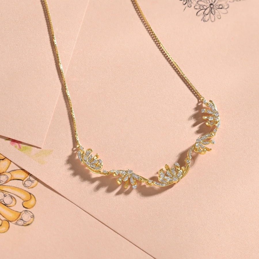 Blooming Floral 14Kt Yellow Gold Necklace