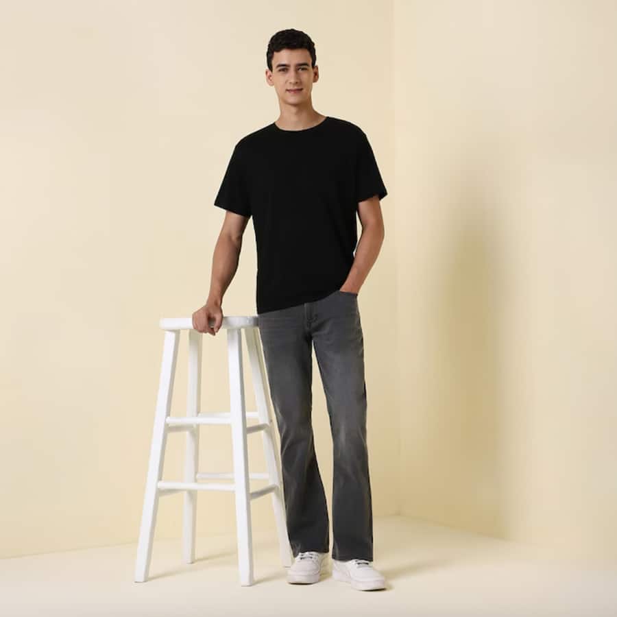 Men Grey Genericfit Light Wash Jeans