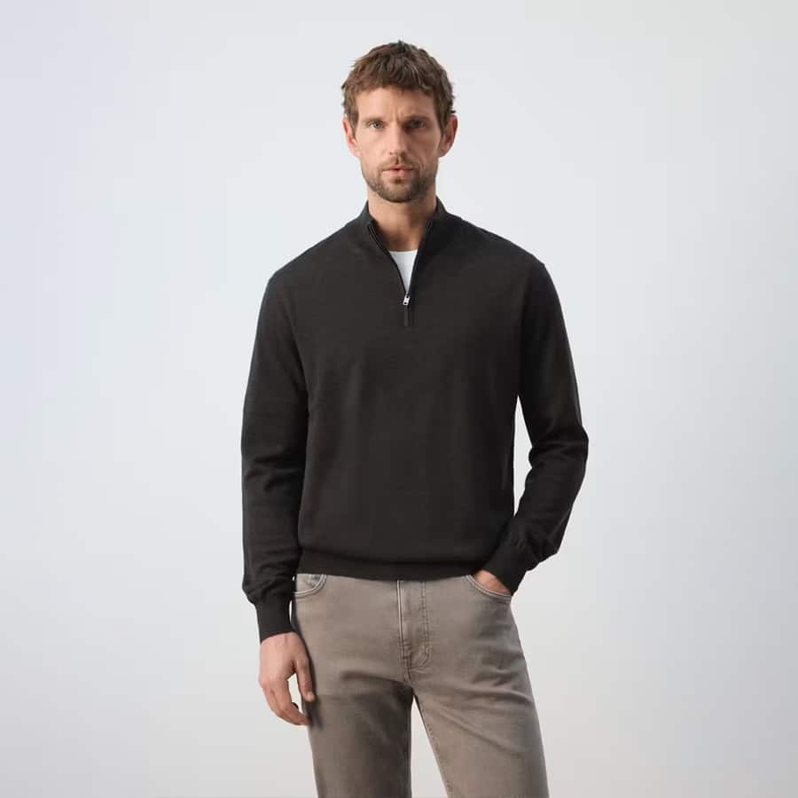 100% merino wool sweater with zip-neck