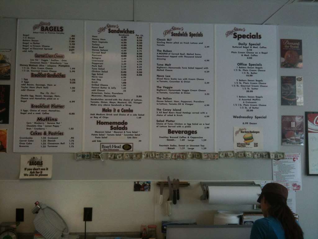 Big Steve's Bagels Menu, Menu untuk Big Steve's Bagels, Benson