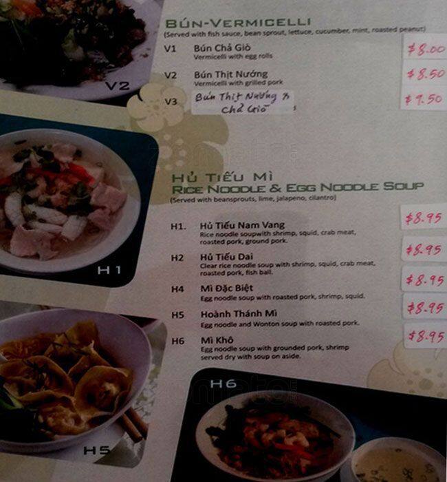 Menu at Pho Nguyen Vietnamese Noodle restaurant, Valparaiso