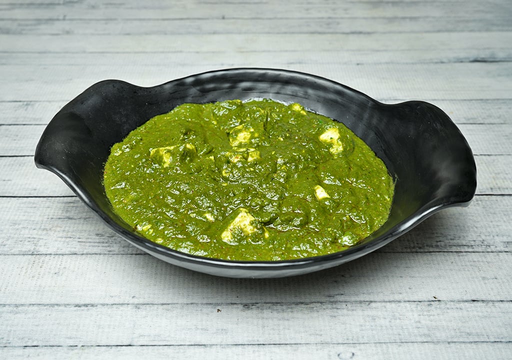 maharashtrian thali, veg thali, puran poli, bhakri, vegetarian restaurants - Mathura Pure Veg - img3