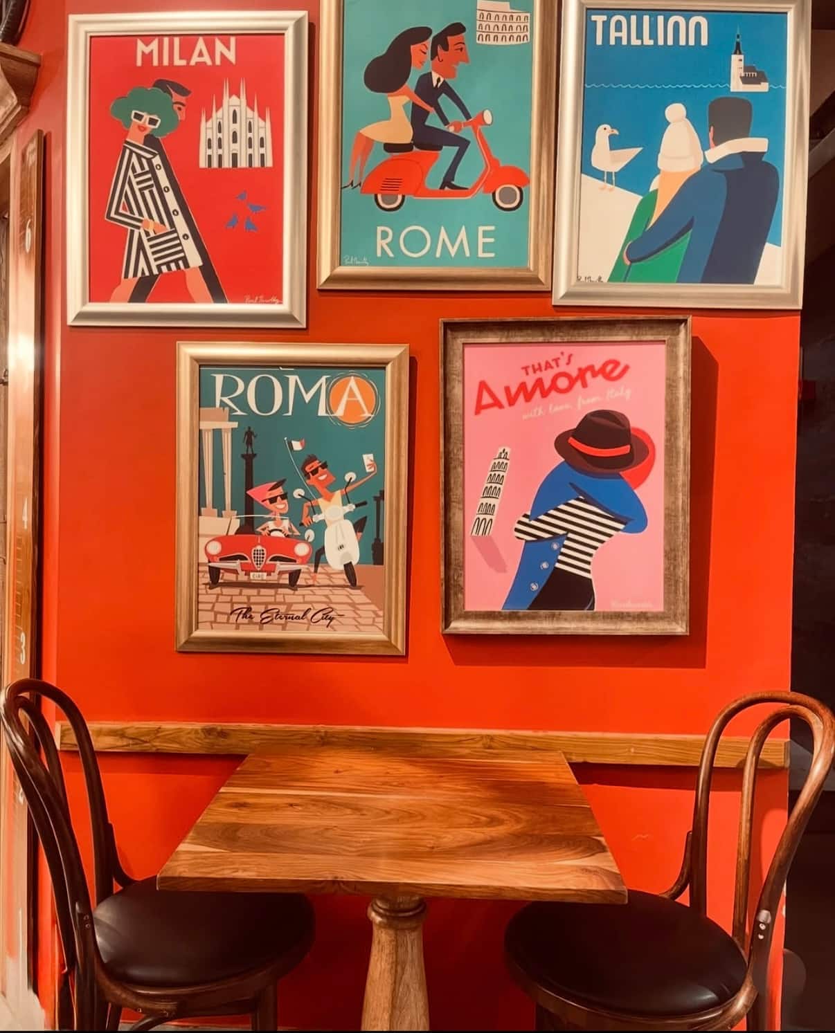 book cafes, book cafe, cafes, reading cafes, literary cafes, coffee shops, quiet cafes, library cafes, study cafes - Backpackers Cafe - img3