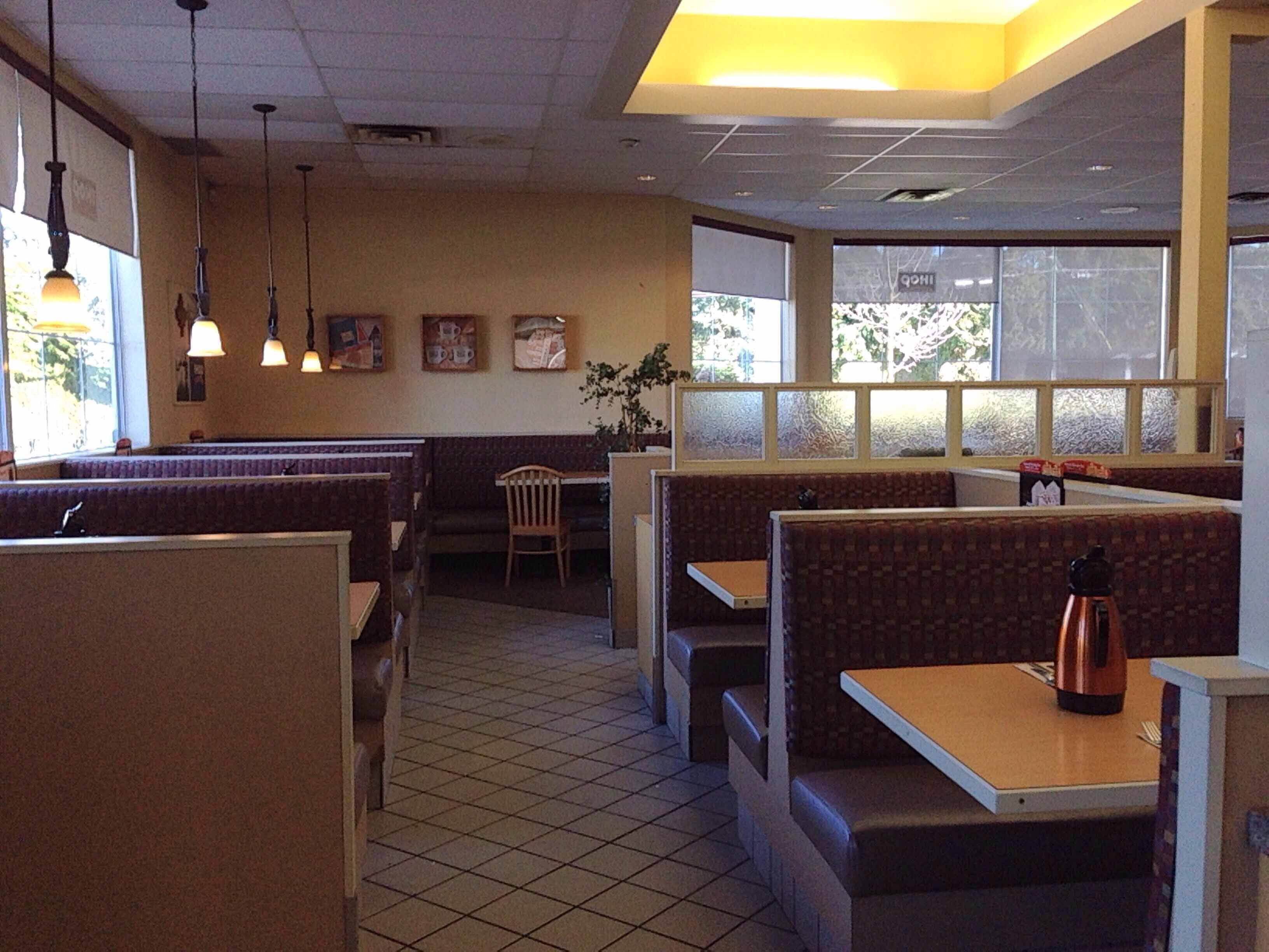 Closest Ihop Restaurant From My Location - 086b24w