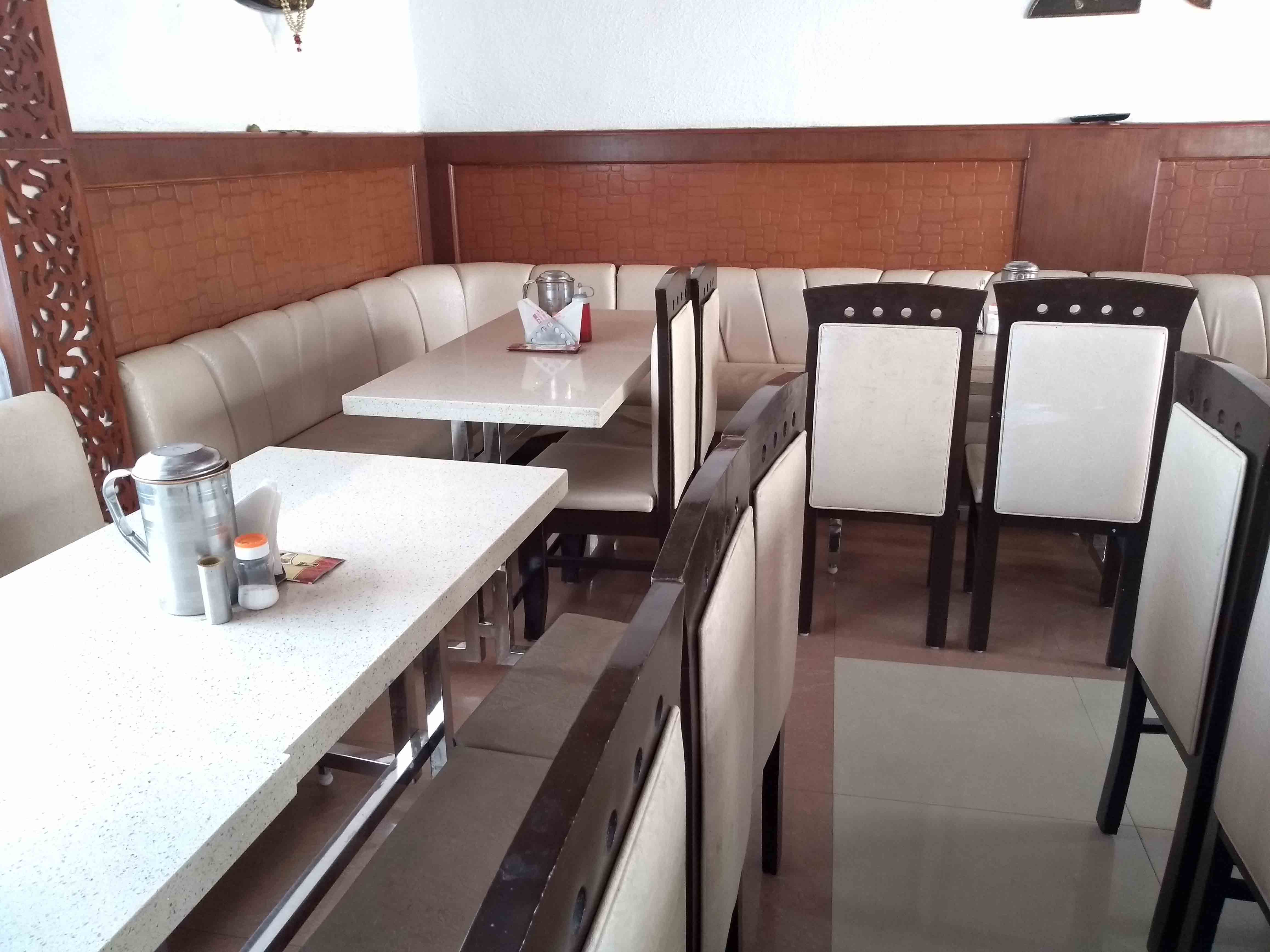 restaurants on Mall Road, Mall Road food, must try restaurants, local food, popular restaurants, cafes, street food, family restaurants, rooftop restaurants - Udupi - img4