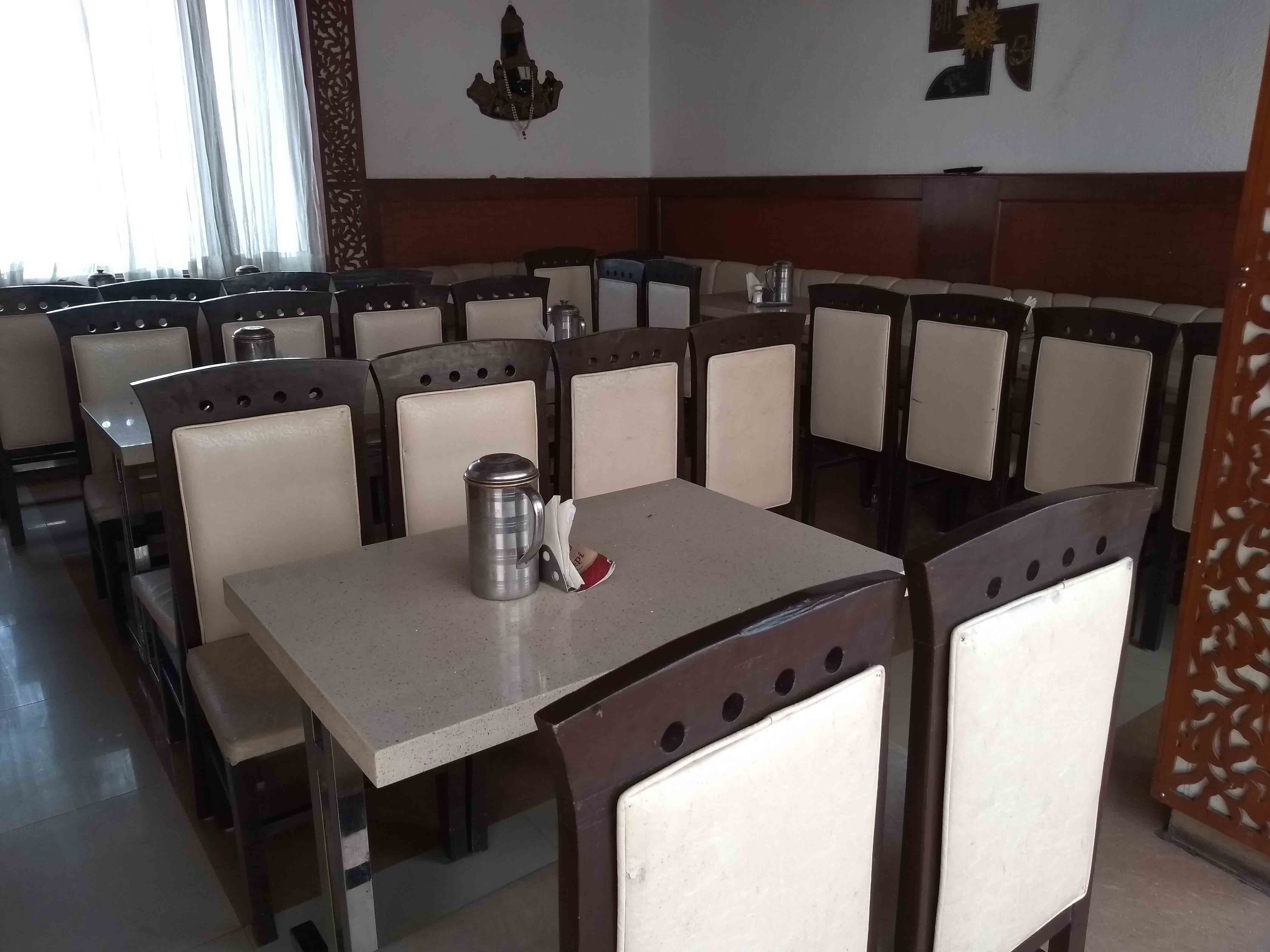 restaurants on Mall Road, Mall Road food, must try restaurants, local food, popular restaurants, cafes, street food, family restaurants, rooftop restaurants - Udupi - img3