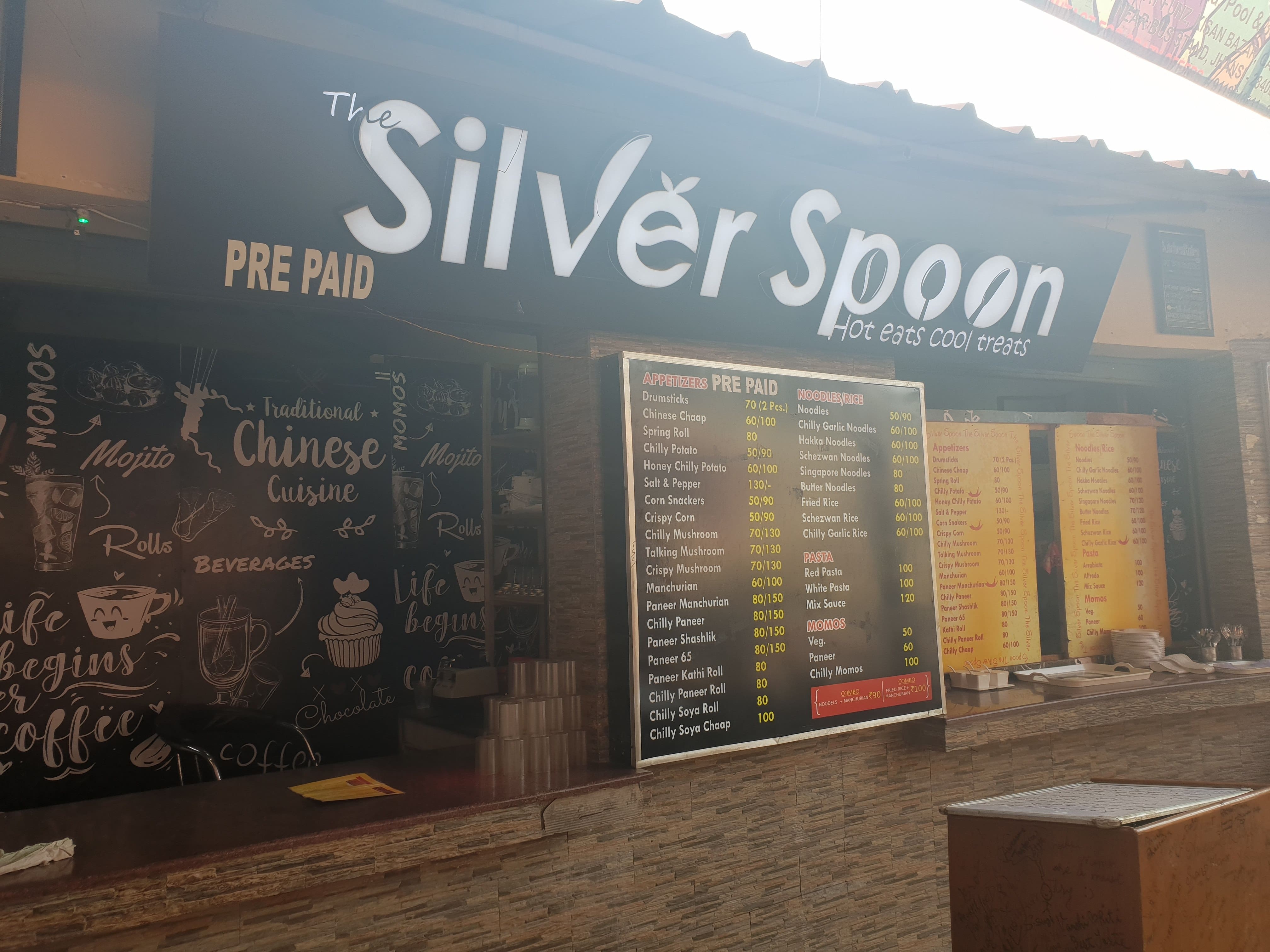 The Silver Spoon, Cantt, Jhansi