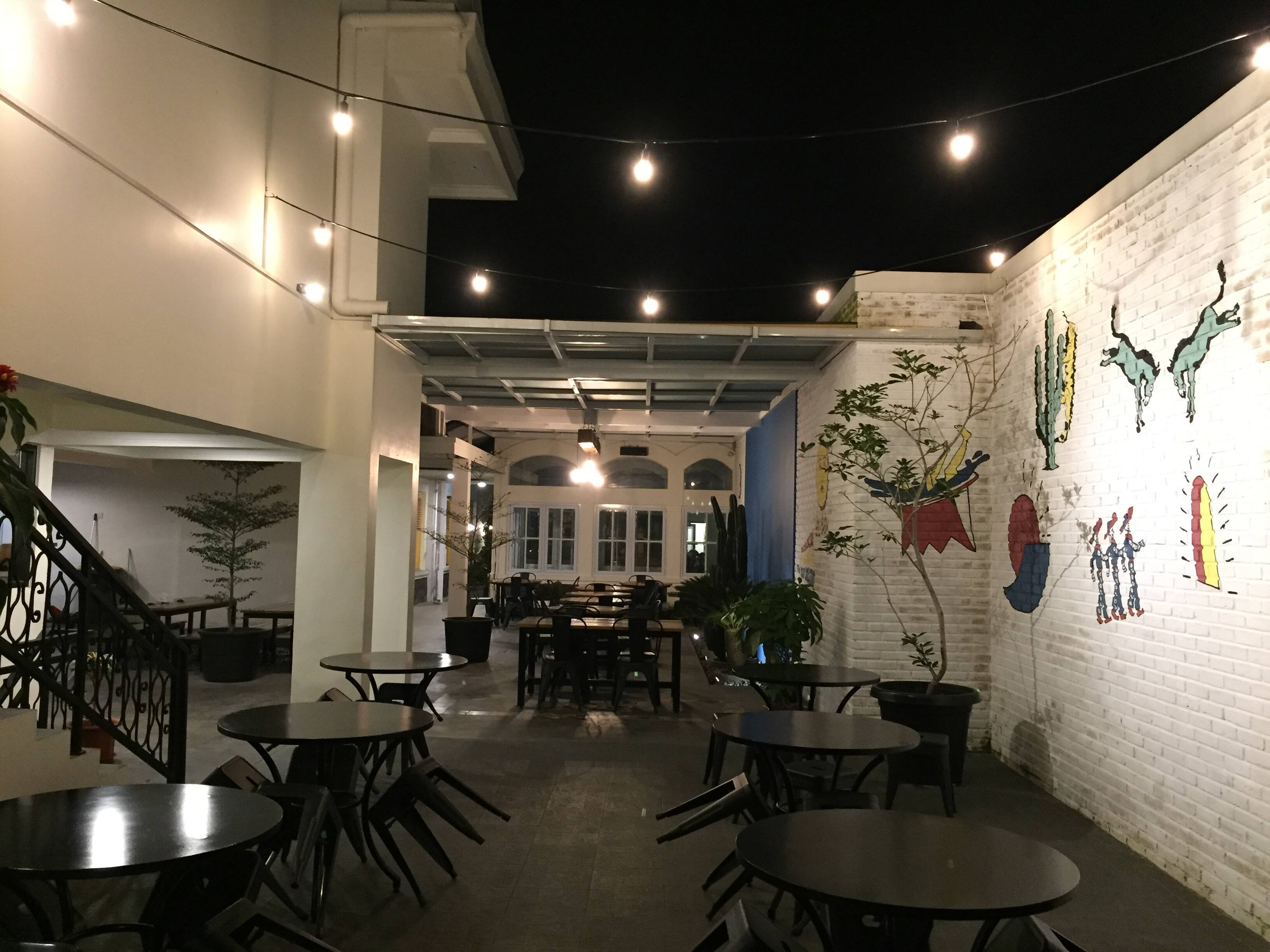Maison De La Sol Coffee And Culture Bandung Wetan Bandung Zomato