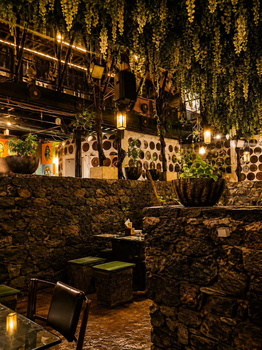 themed restaurants, theme restaurants, themed dining, unique restaurants, experiential dining, quirky restaurants, concept restaurants, immersive dining, interactive dining - Stonny Brook - img3