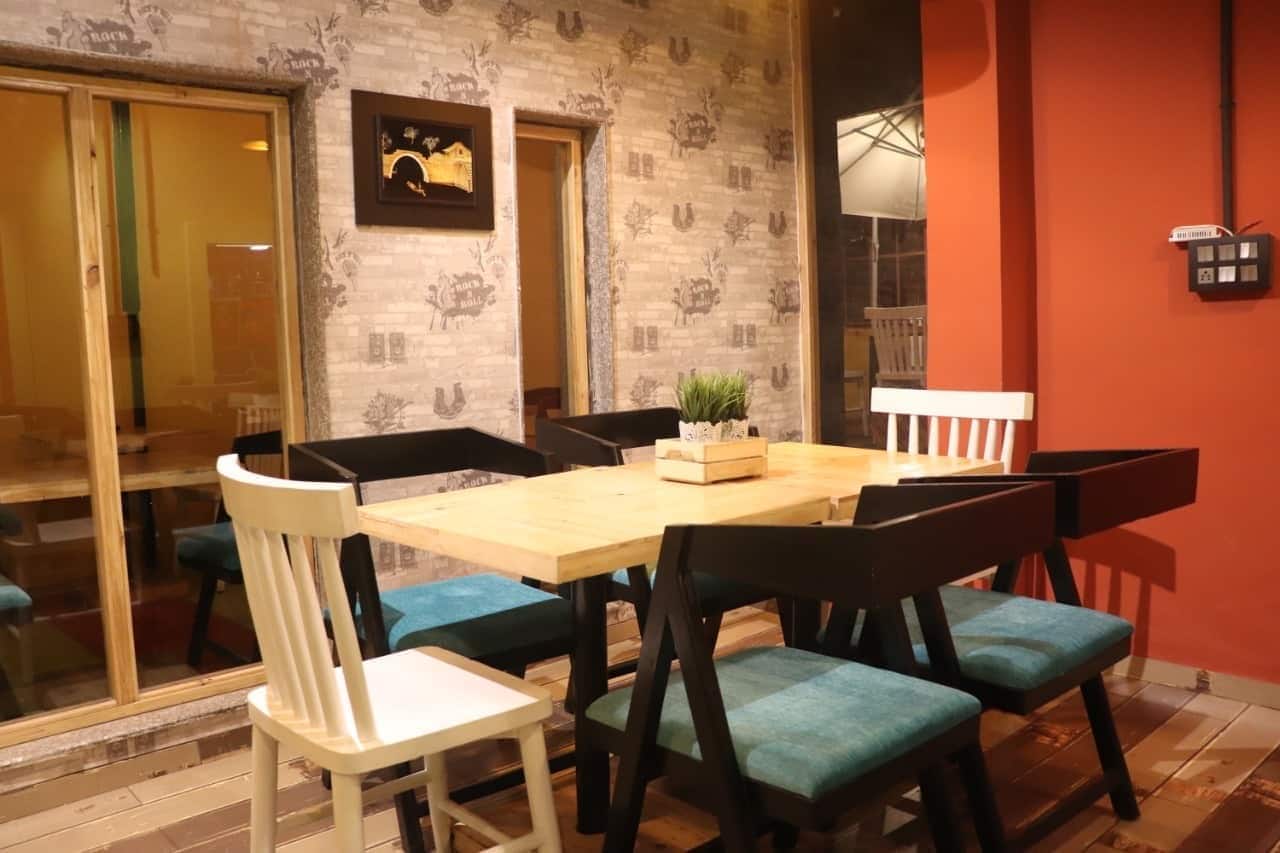 Restaurant image
