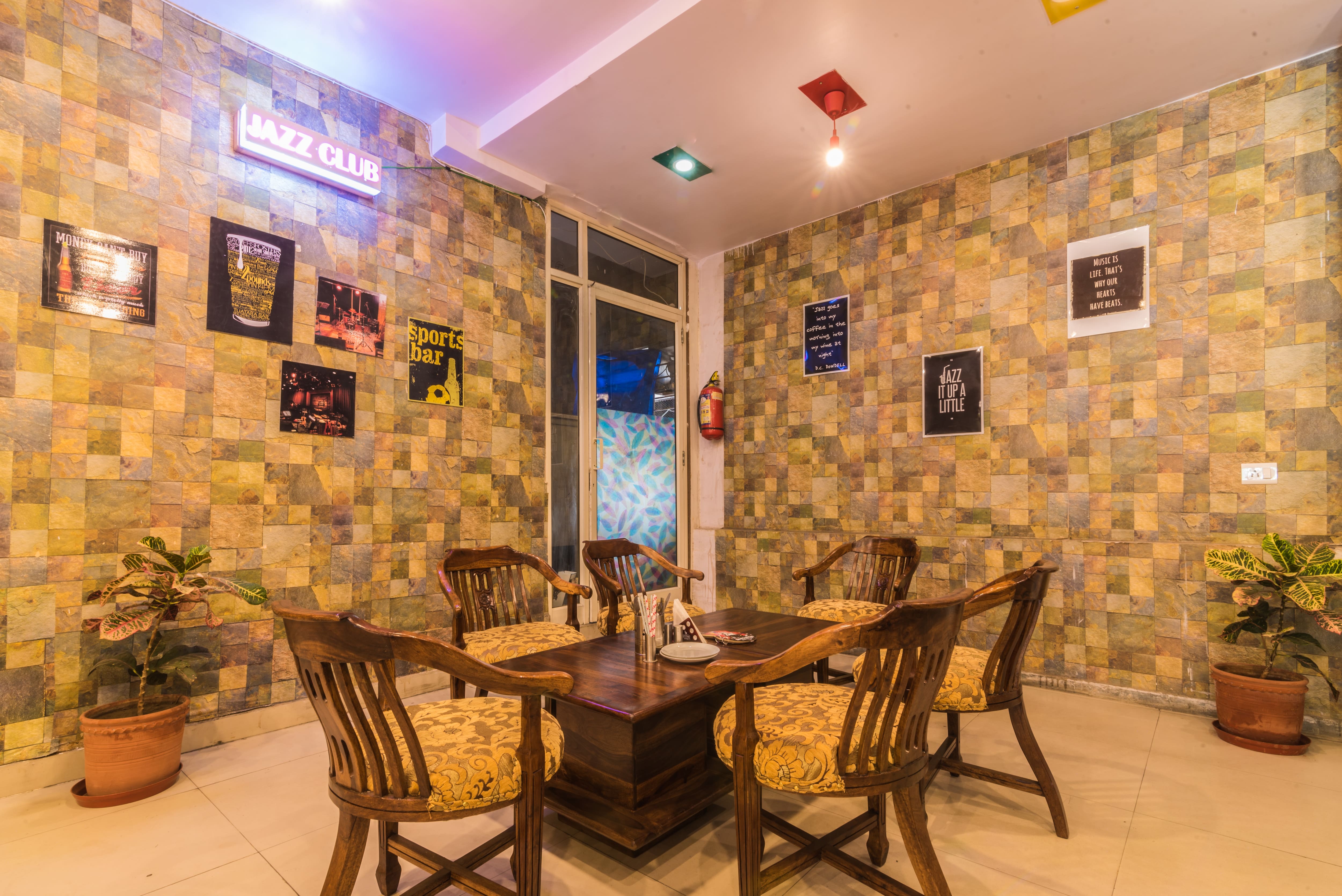 Jazz Club | MI Road, Jaipur | North Indian Restaurant