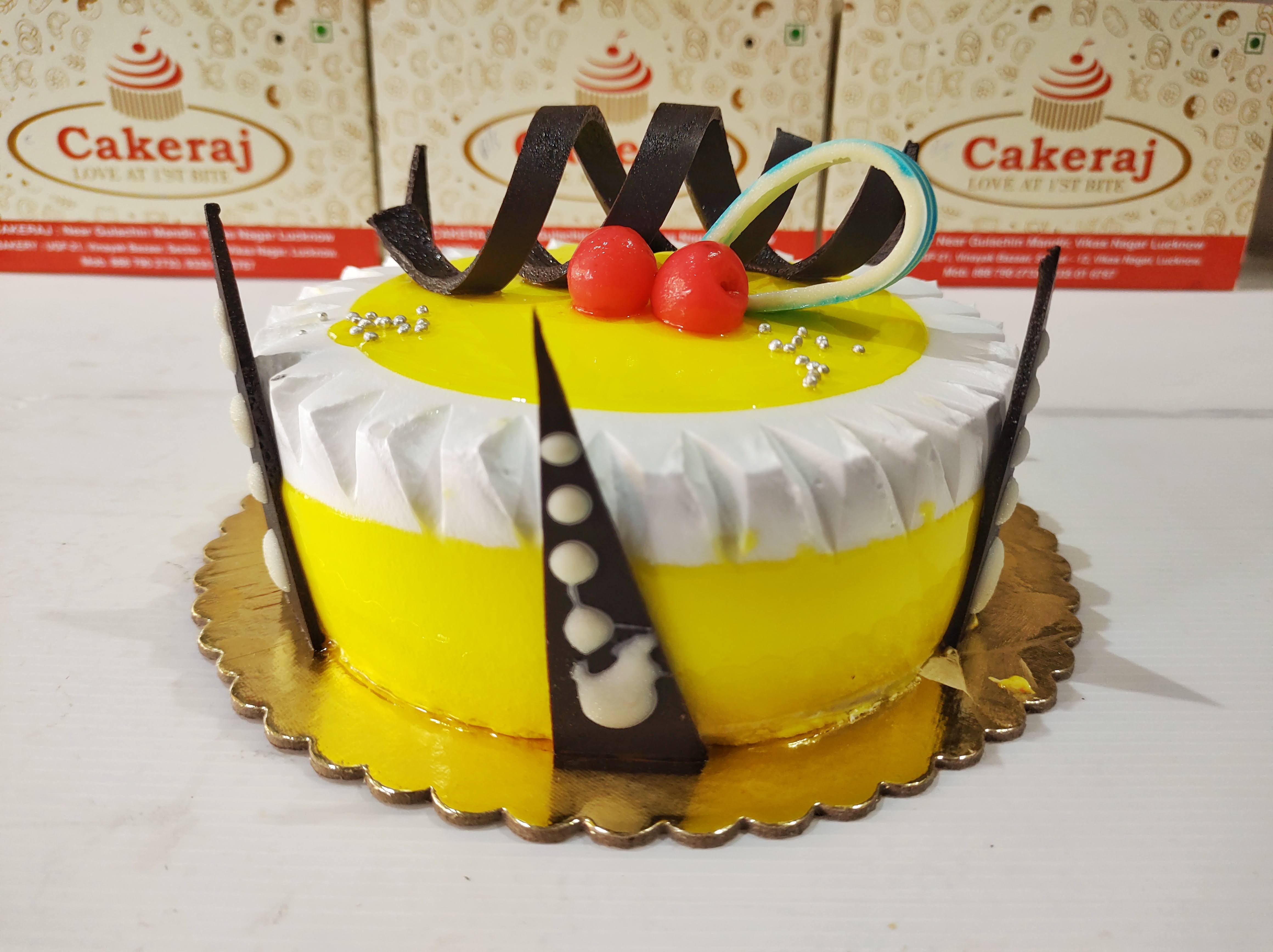 I ordered a cake for 2000 via zomato and has been deceived : r/indiasocial