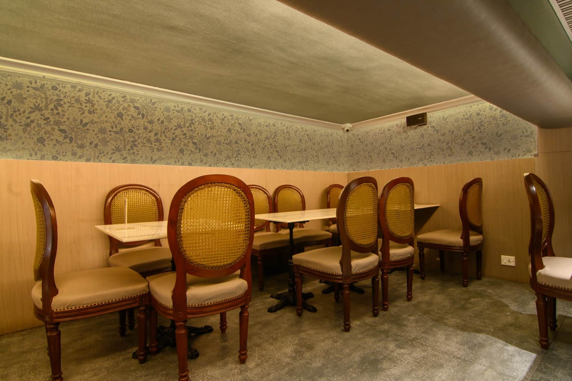 desserts near me, dessert places near me, ice cream, cakes, waffles, brownies, mishti doi, rasgulla, sandesh - Cocoa Bakery - img4