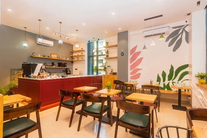 book cafes, book cafe, reading cafes, literary cafes, library cafes, quiet cafes, study cafes, coffee shops, reading spaces, cafes for readers - Brakefree Cafe - img5
