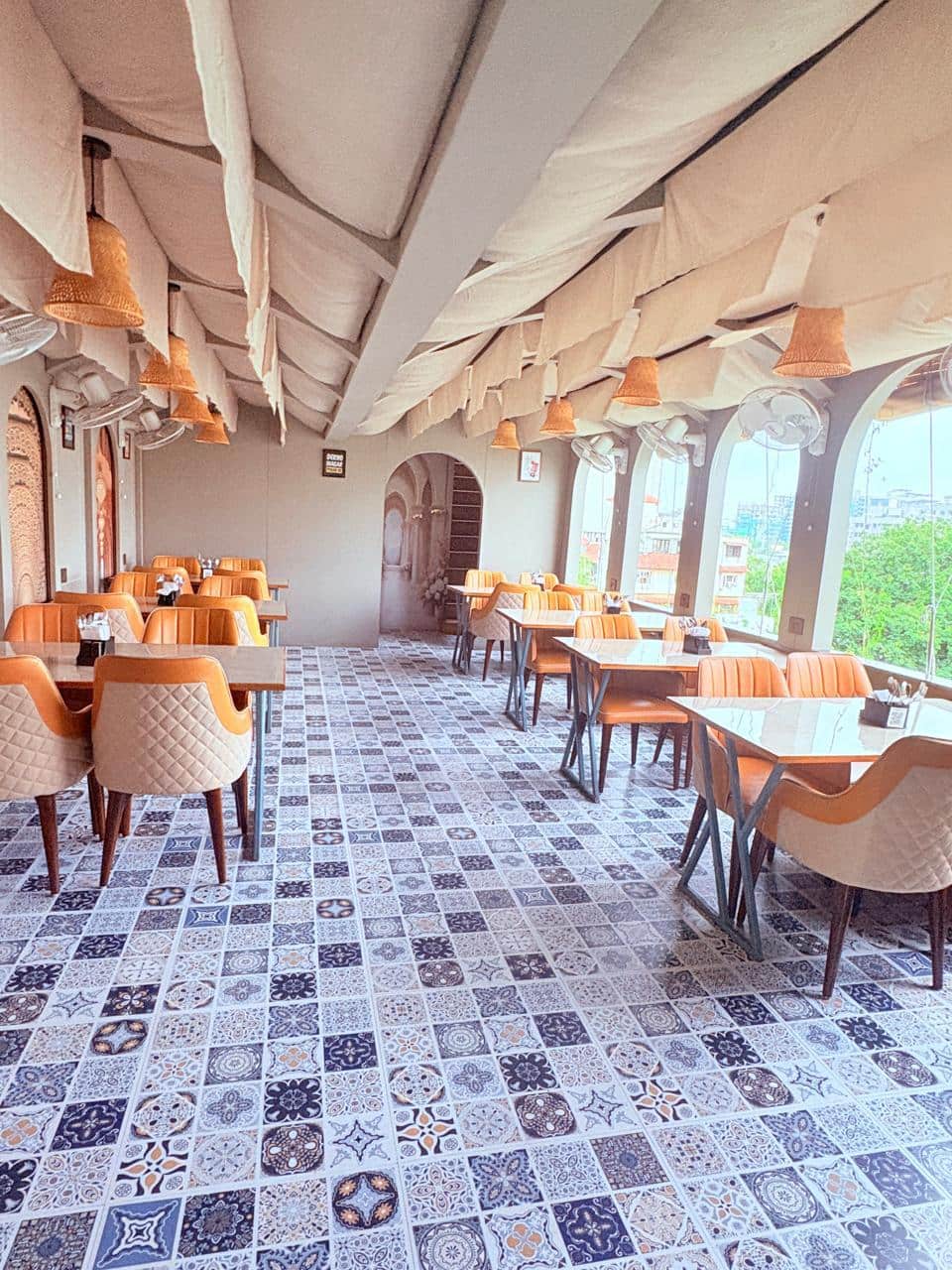 themed restaurants, theme restaurants, themed dining, concept restaurants, experiential dining, unique restaurants, quirky restaurants, immersive dining, interactive restaurants - Tent Rooftop Restaurant - img4