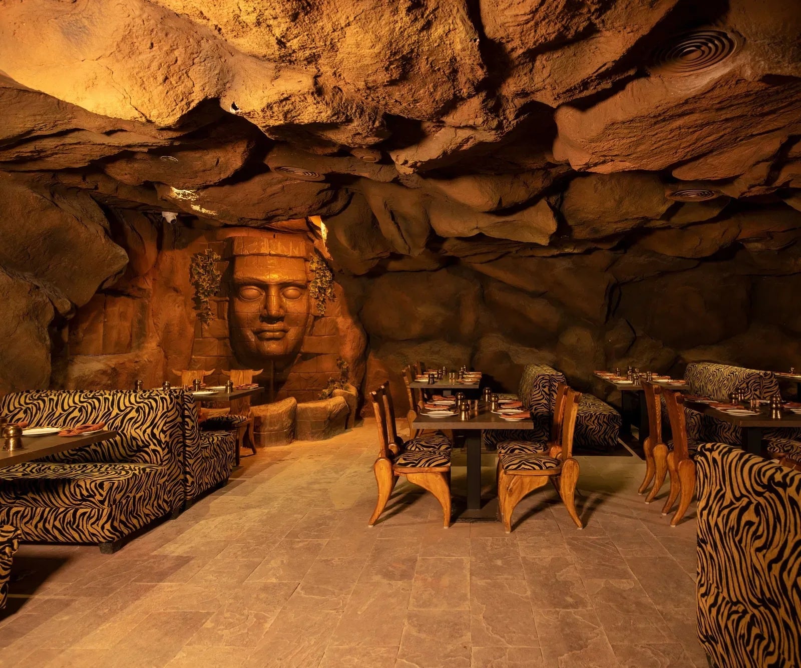 themed restaurants, theme restaurants, themed dining, unique restaurants, experiential dining, quirky restaurants, concept restaurants, immersive dining, interactive dining - Gufha - img1