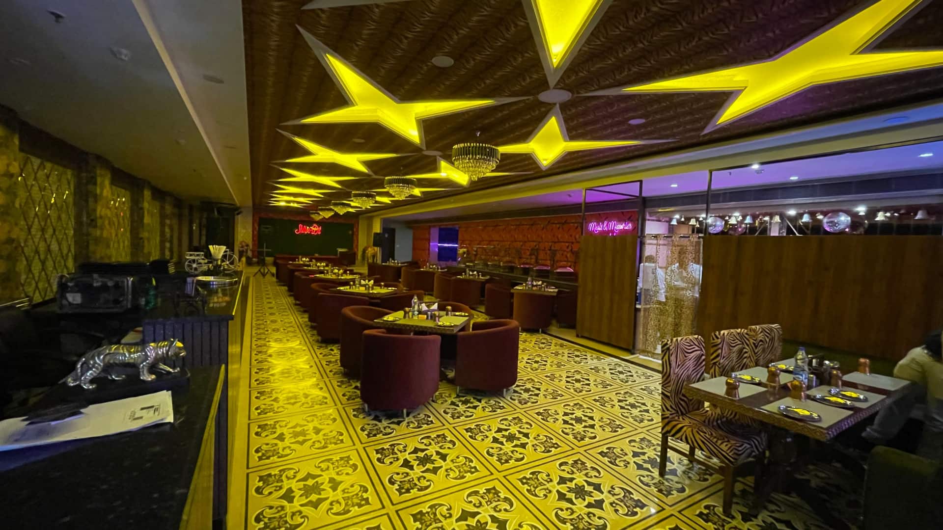 Restaurant image