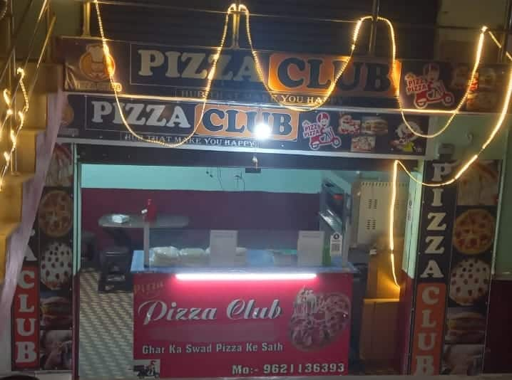 Pizza club store near me