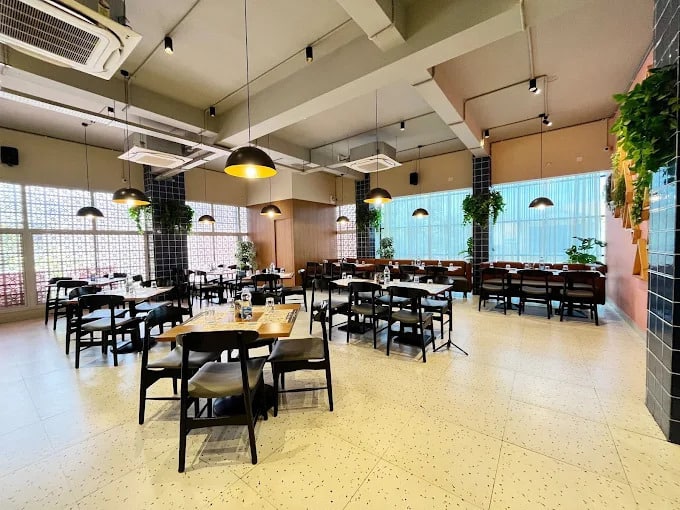 Restaurant image