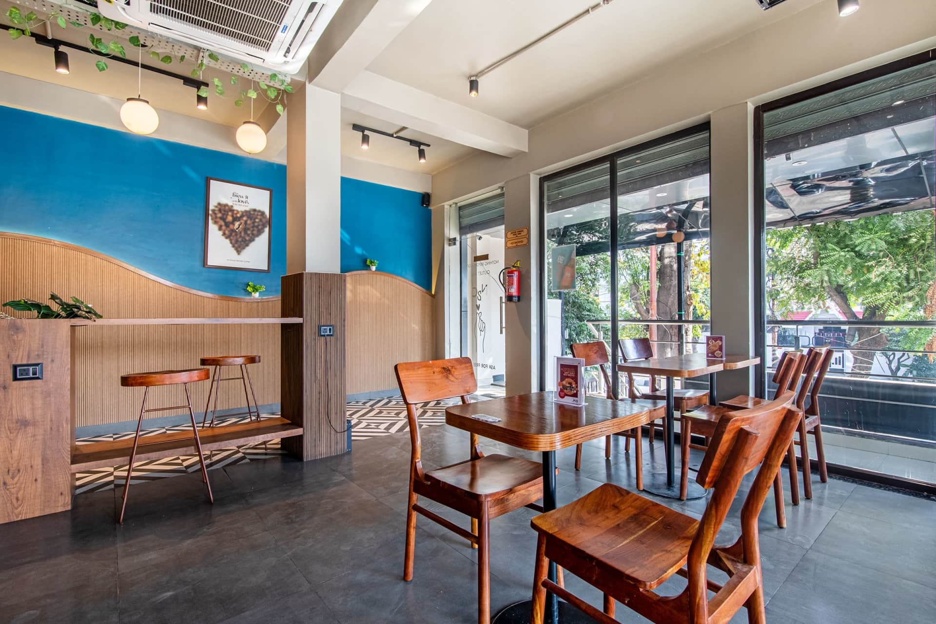 Restaurant image