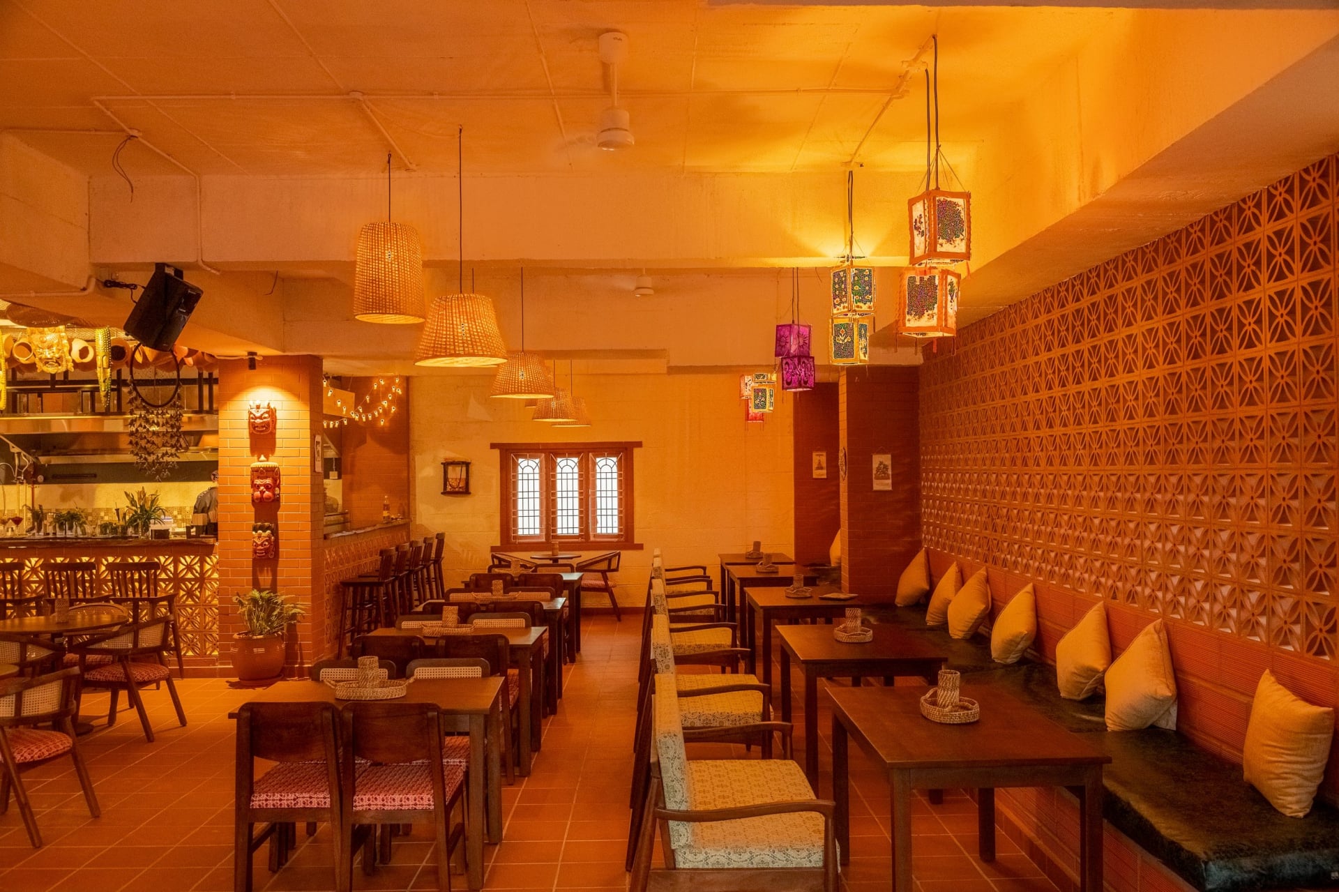 pan asian restaurants, pan asian food, casual dining, asian restaurants, asian food, sushi, dim sum, ramen, bao, noodles - Bamey's Gastro Bar - img1