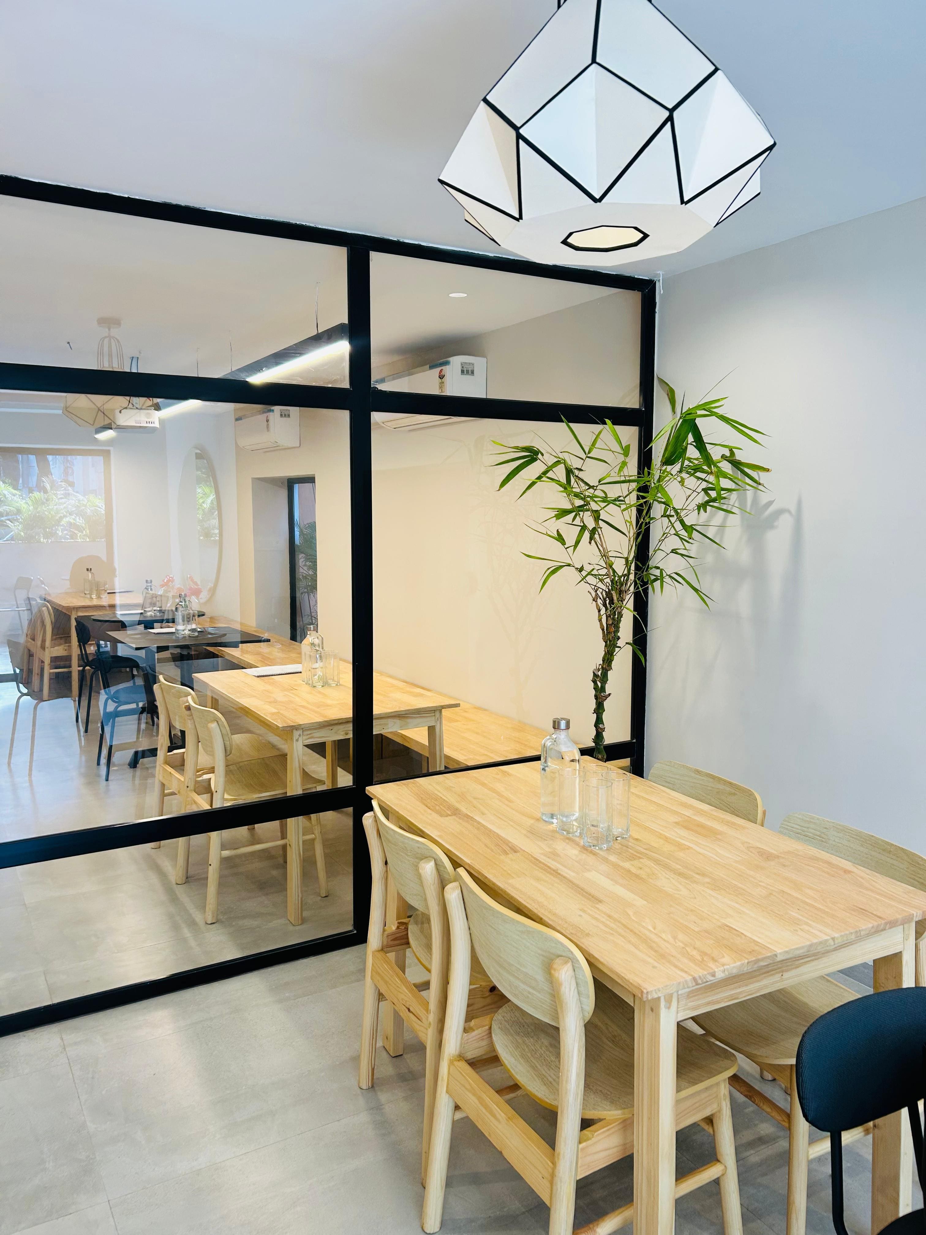 cafes, outdoor cafe near me, outdoor cafes, cafe outdoor seating, cafe with outdoor seating near me - Crafe - img2