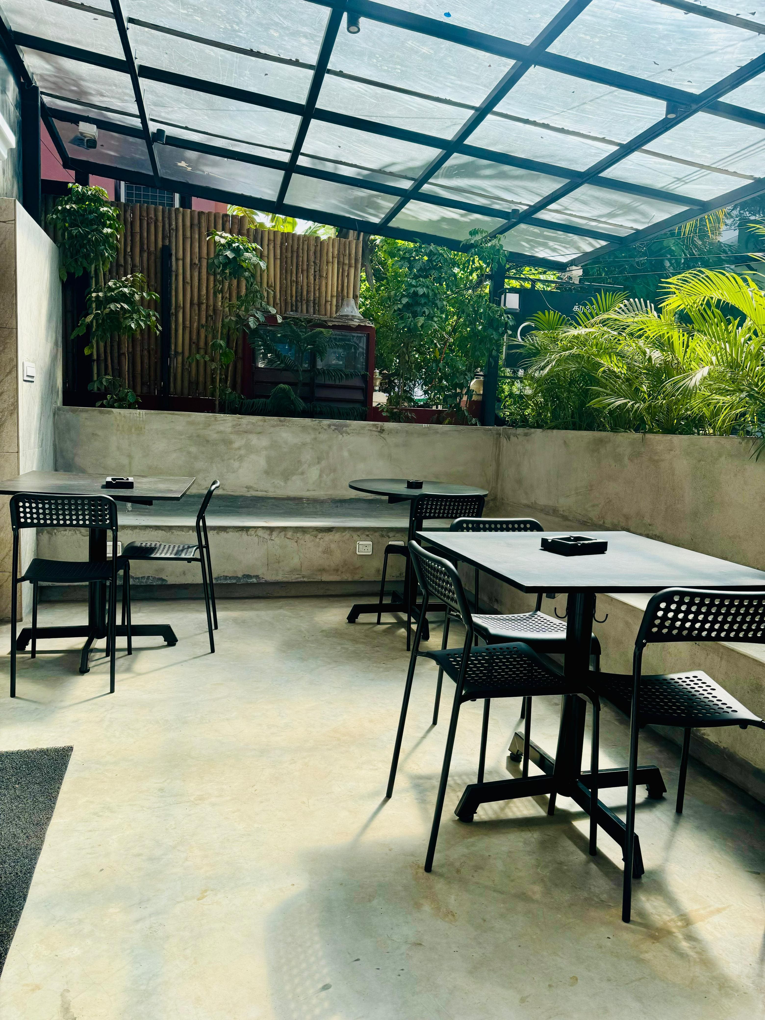 cafes, outdoor cafe near me, outdoor cafes, cafe outdoor seating, cafe with outdoor seating near me - Crafe - img3