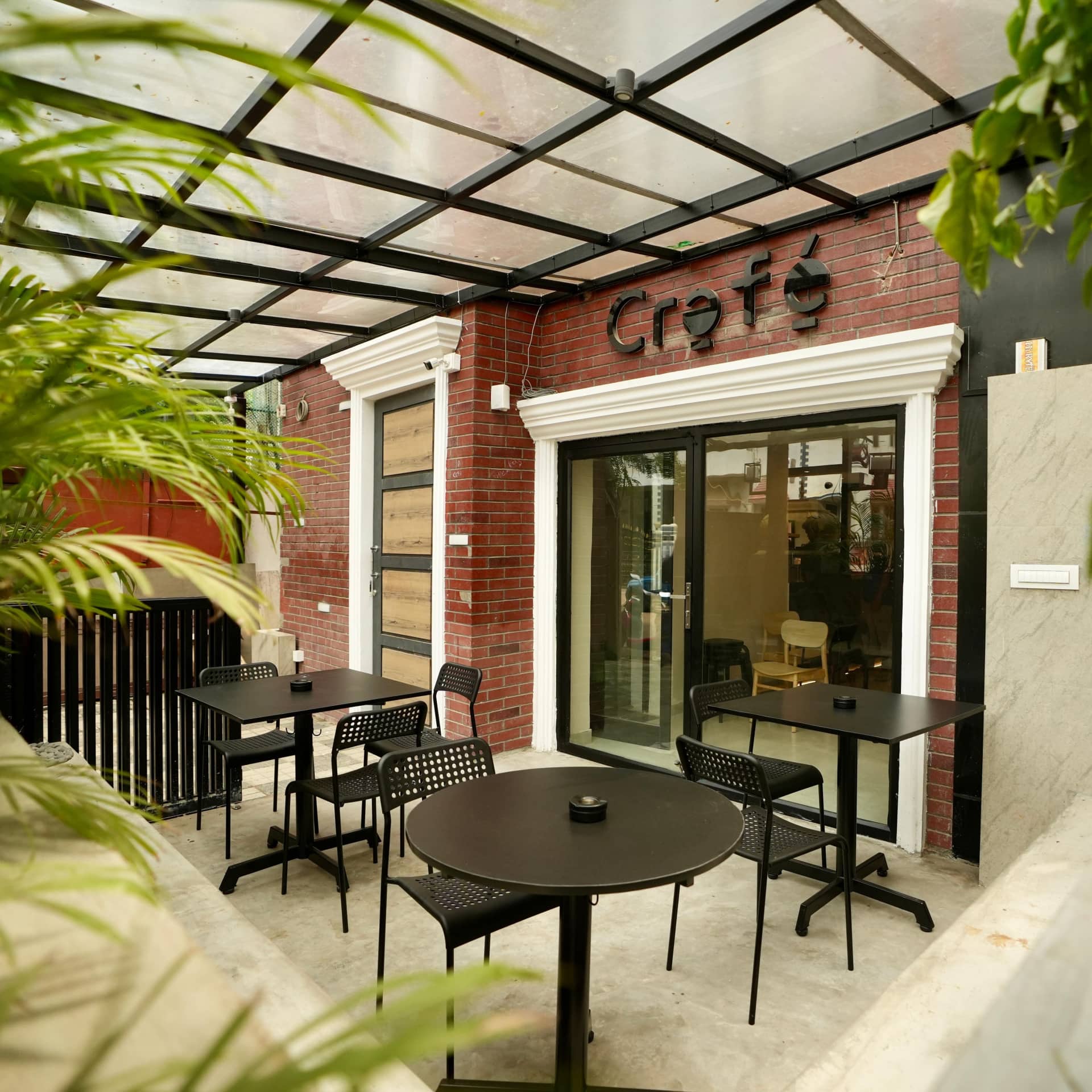 cafes, outdoor cafe near me, outdoor cafes, cafe outdoor seating, cafe with outdoor seating near me - Crafe - img1