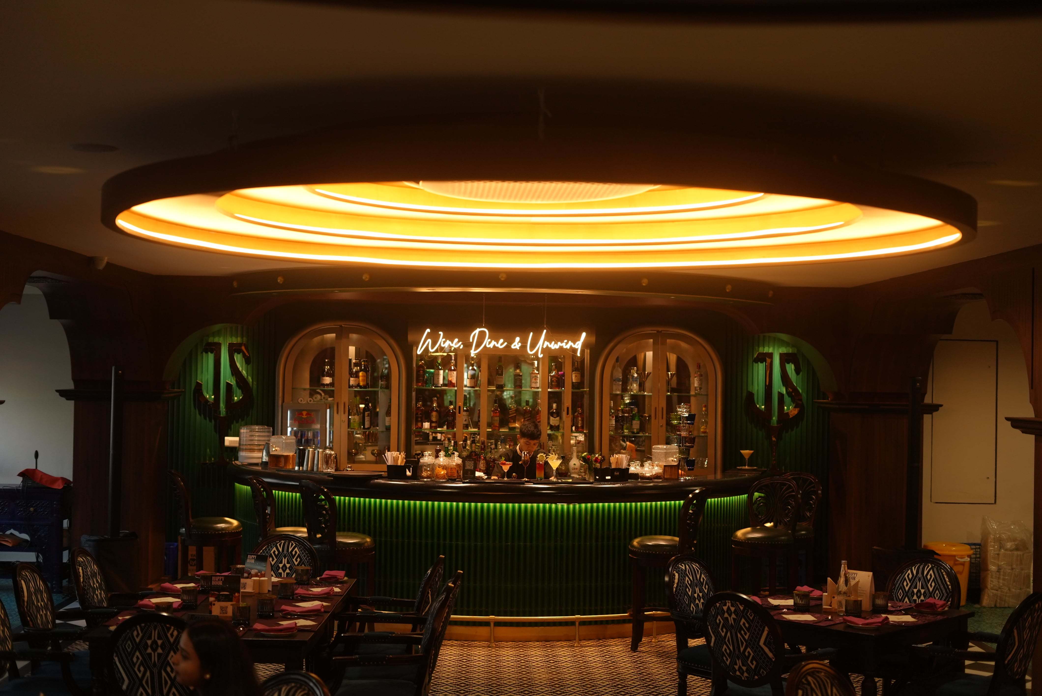 beer, beer bars, pubs, breweries, craft beer - Jewel Sizzle - img3