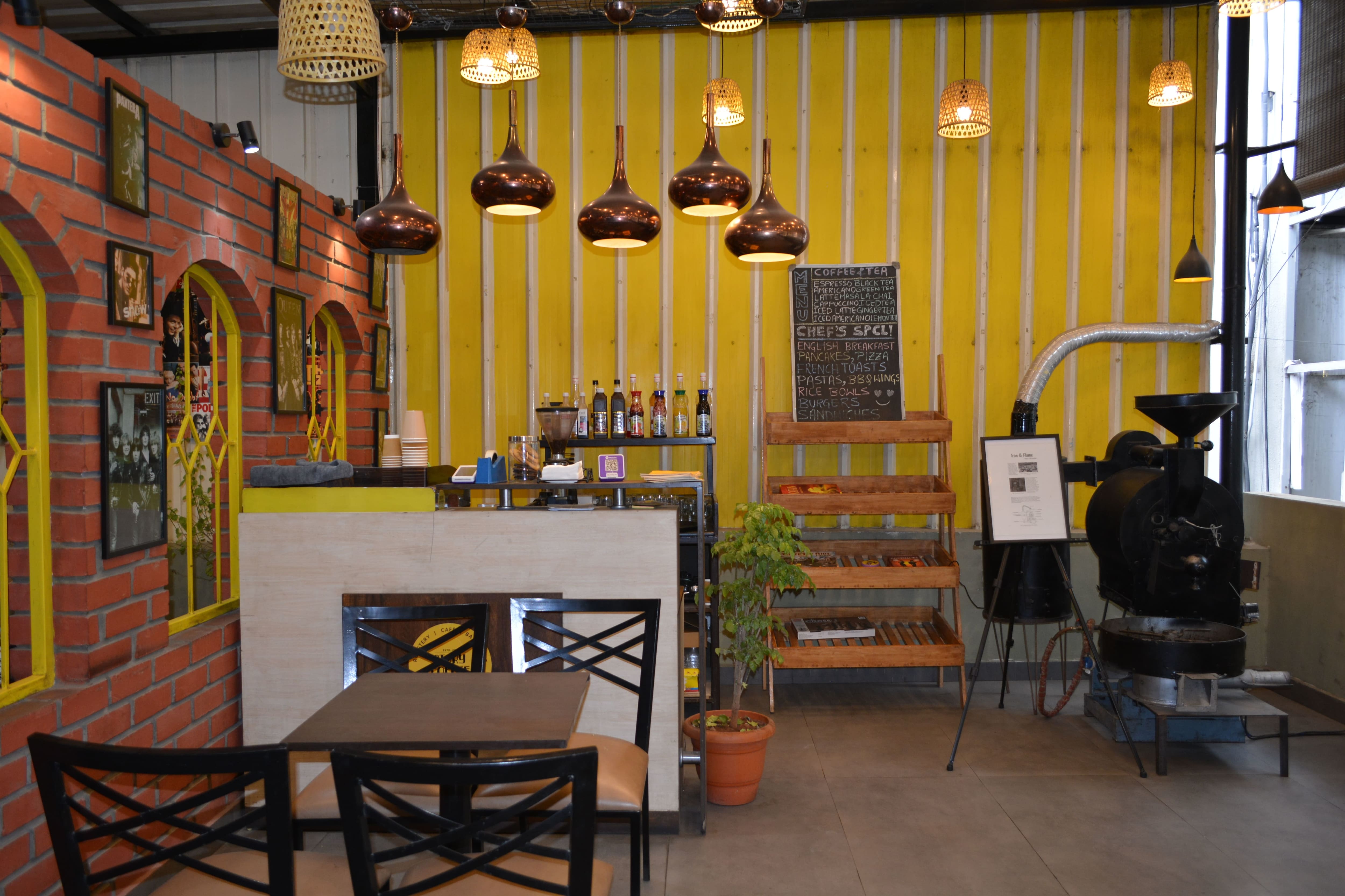 Restaurant image