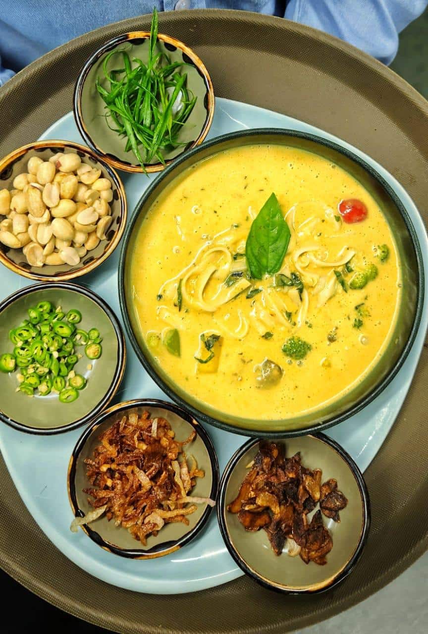 vegan restaurants, vegan food, plant based restaurants, vegan cafes, vegetarian restaurants, healthy restaurants, plant based food - Earth Cafe @ Palladium - img2