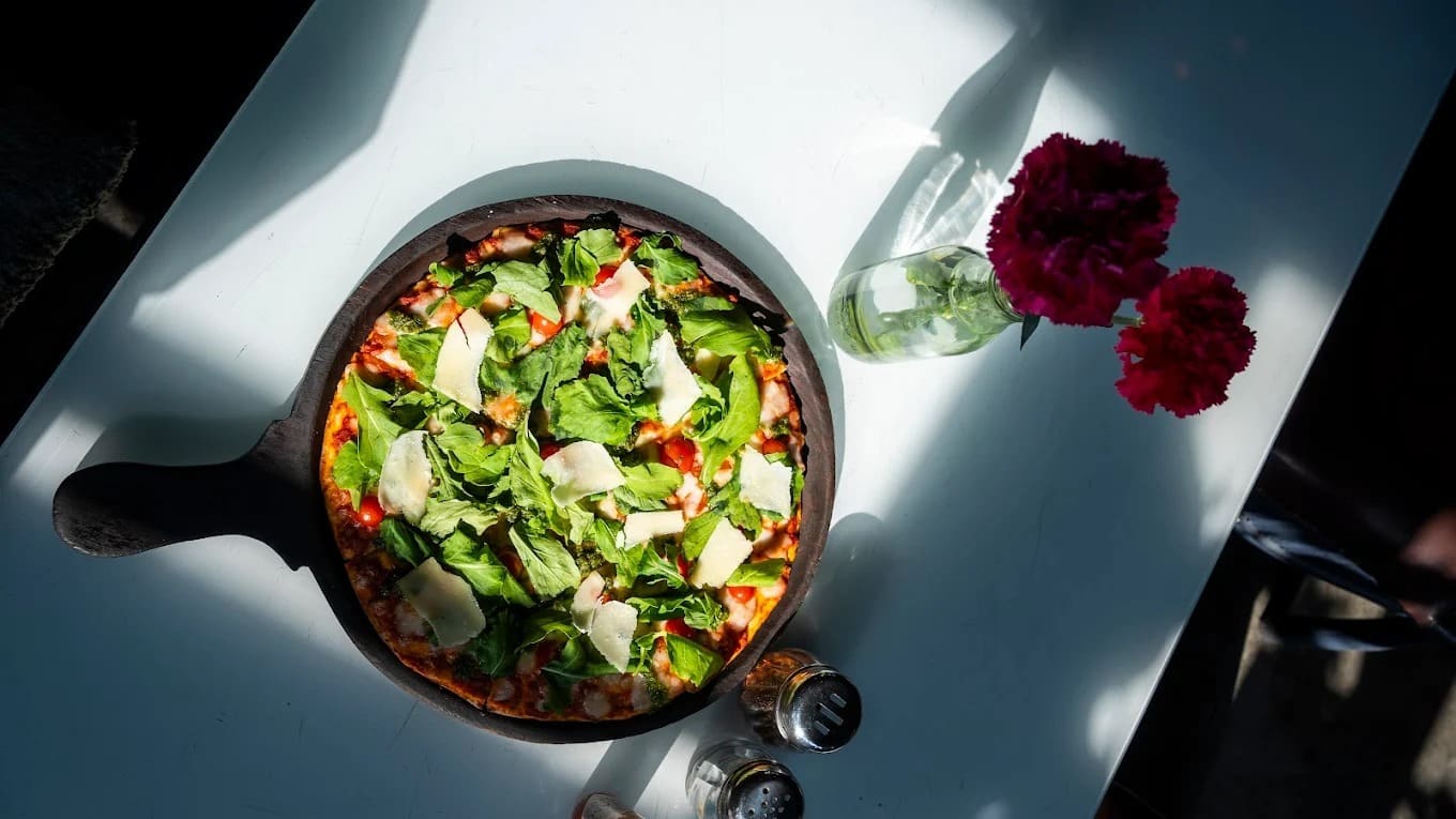 bars near me, wine, pubs near me, breweries near me, rooftop bars, rooftop bar near me, cocktails near me, sky bar, sangria, craft beer - The Secret Garden At Music & Mountains - img2