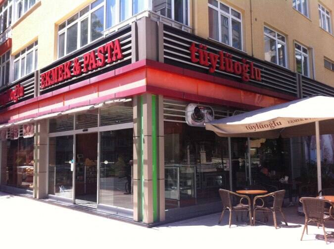 Tüylüoğlu Ekmek & Pasta, Sahrayıcedit, İstanbul Zomato Türkiye