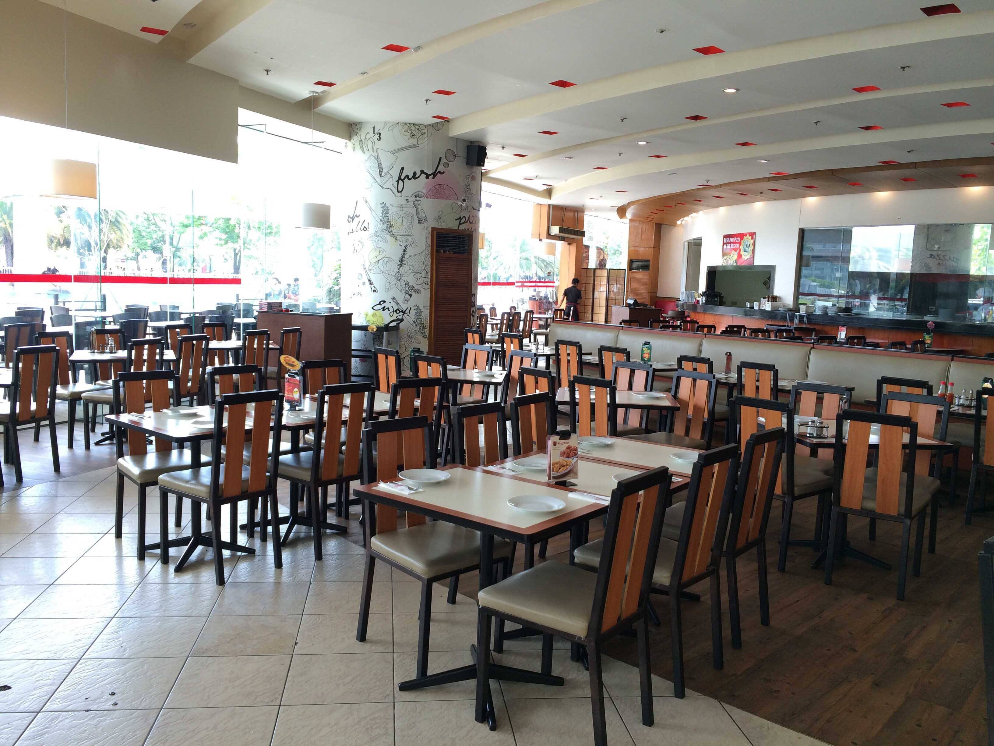 Menu of Pizza Hut, Mall of Asia Complex (MOA), Pasay City