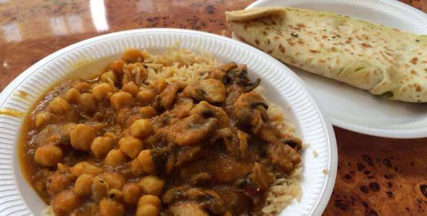 The Globetrotting Foos S Review For Mosque Kitchen Buffet Review For Mosque Kitchen Buffet