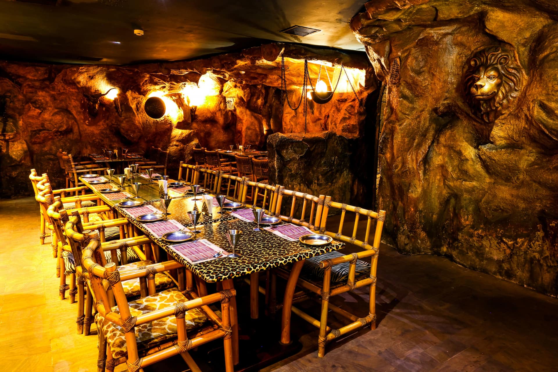 themed restaurants, theme restaurants, themed dining, concept restaurants, experiential dining, unique restaurants, quirky restaurants, immersive dining, interactive restaurants - Ohri's Gufaa - img1