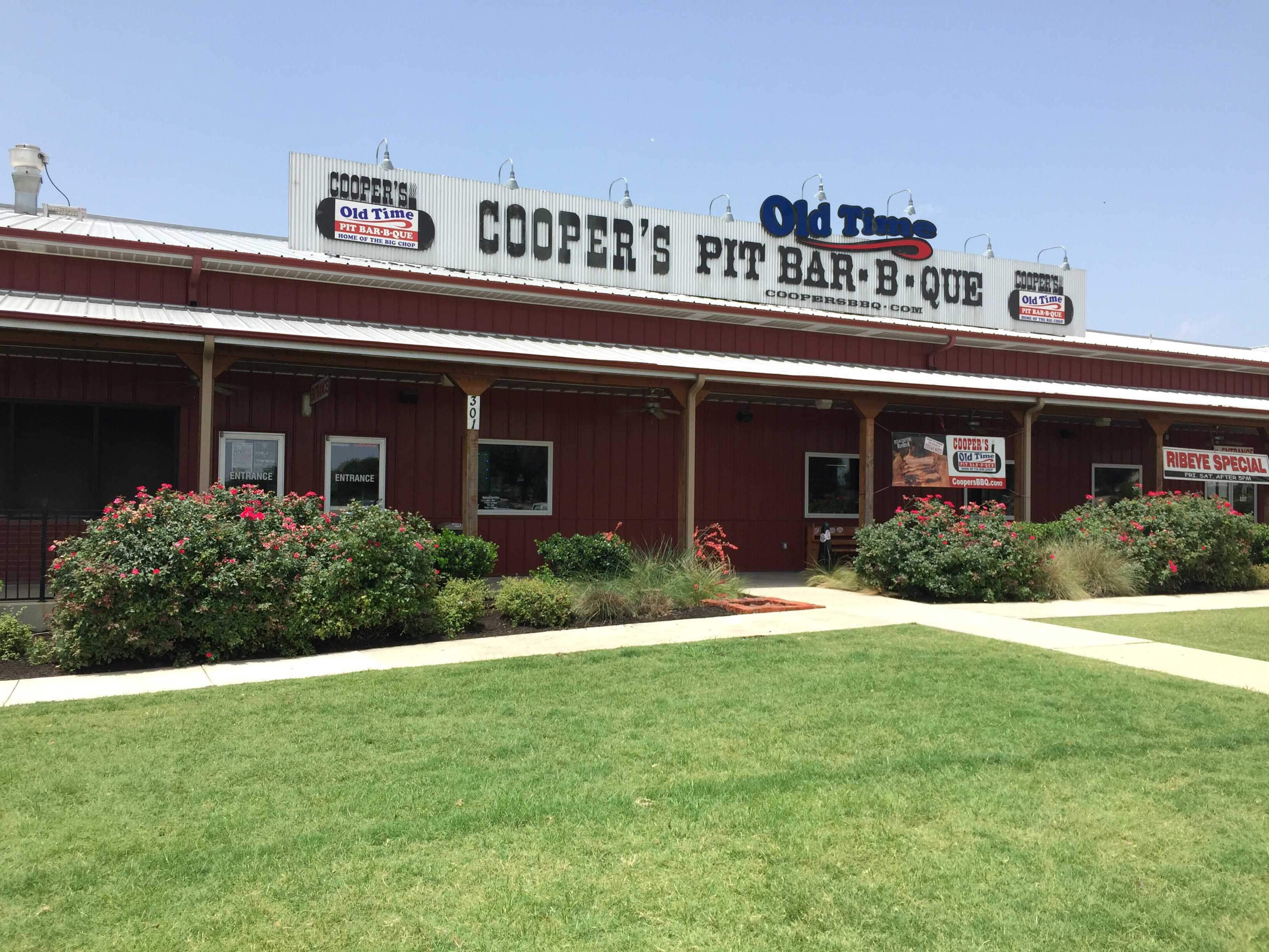 Cooper's Old Time Pit Bar B Que, Stockyards, Fort Worth | Zomato