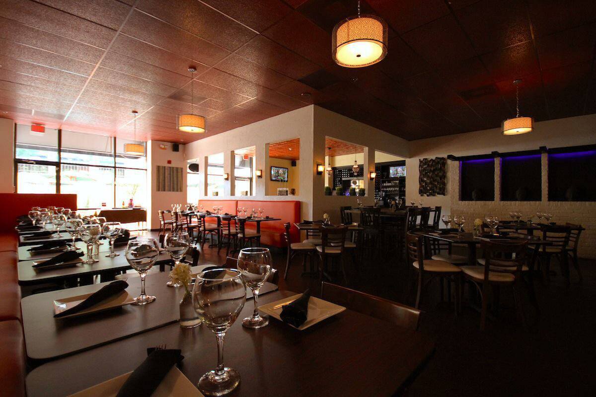 Menu of Si Lom Thai Asian Fusion, Oak Lawn, Dallas