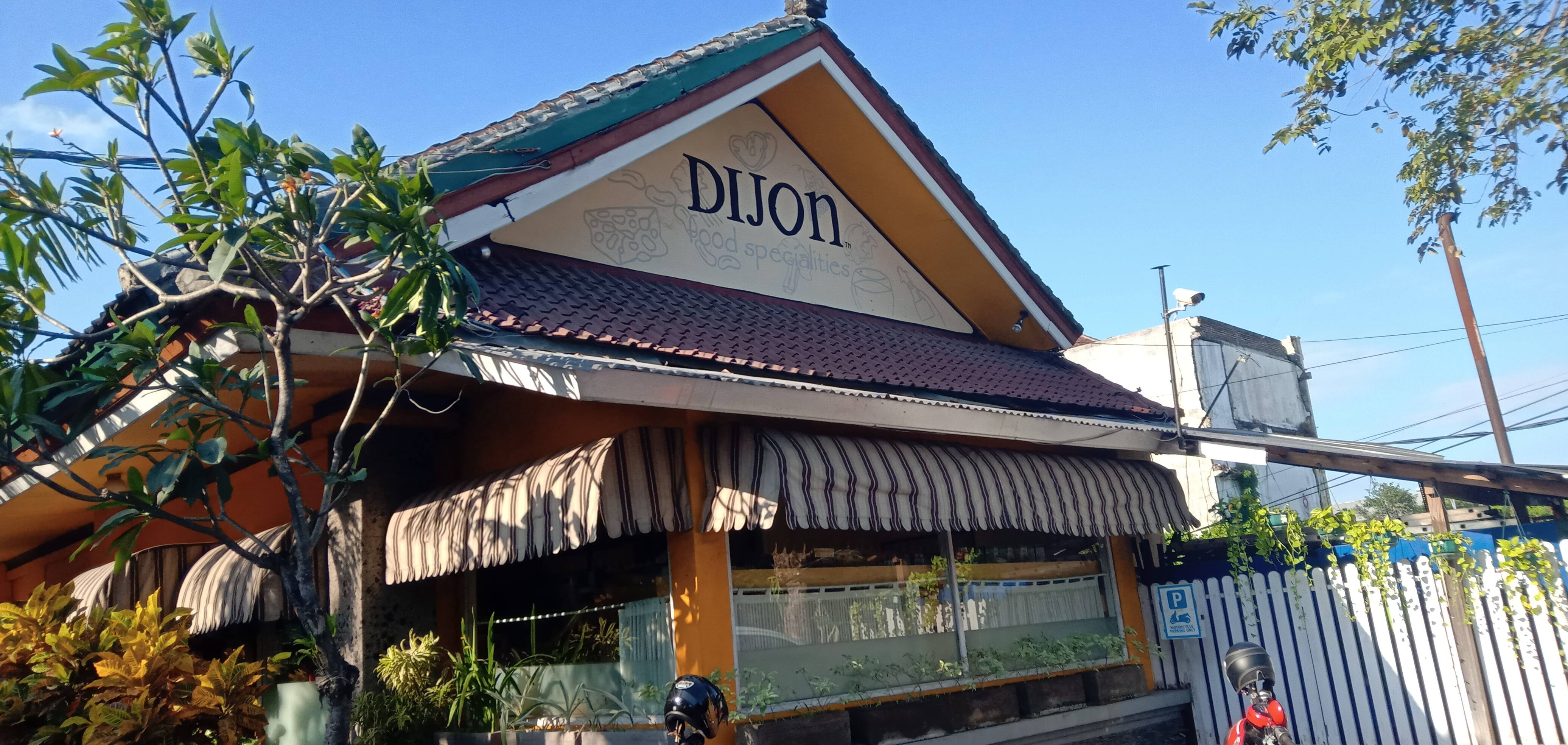 Cafe Dijon Kuta Bali