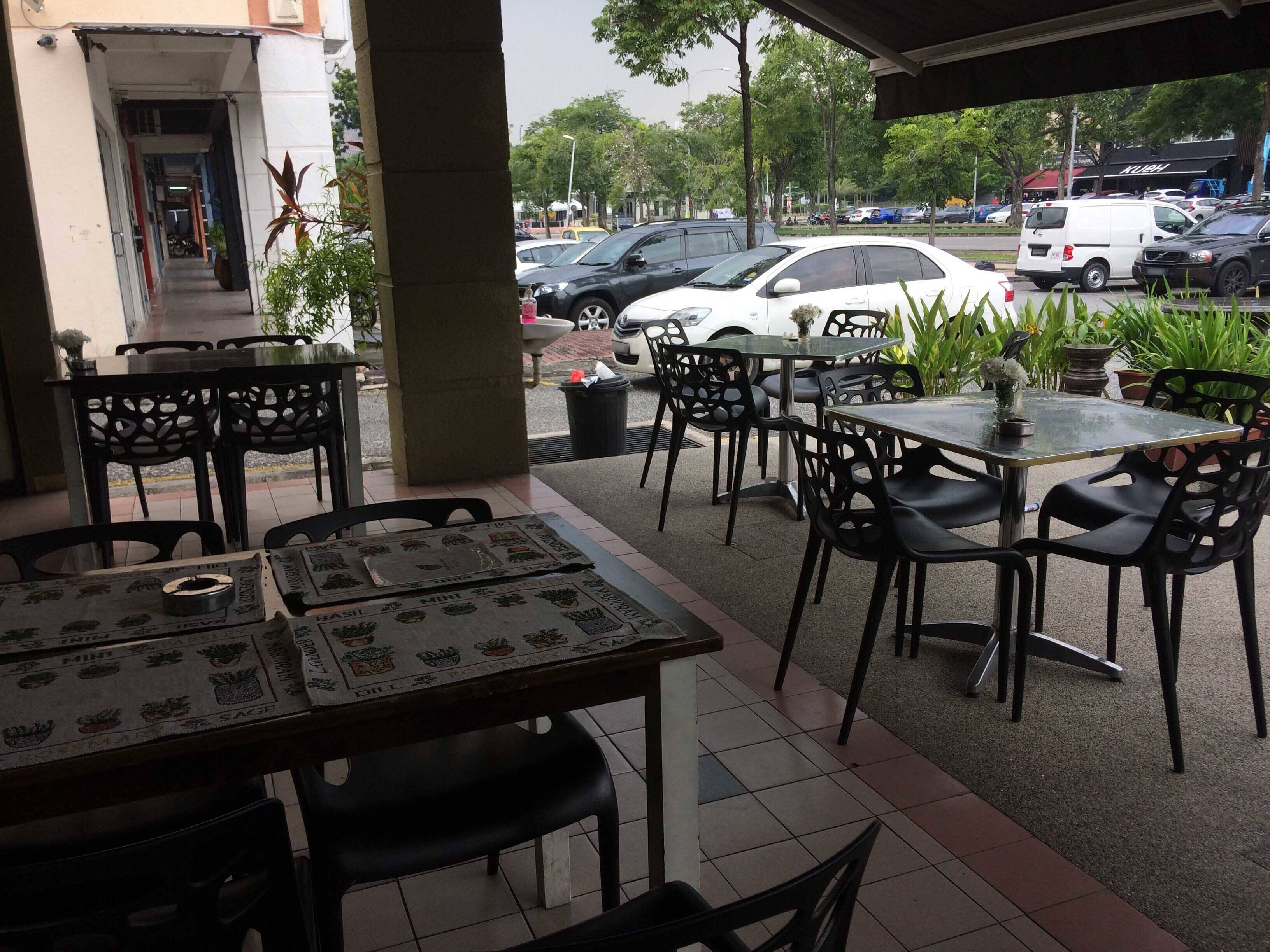 Teh Laris Kafe Seksyen 13 Shah Alam Selangor