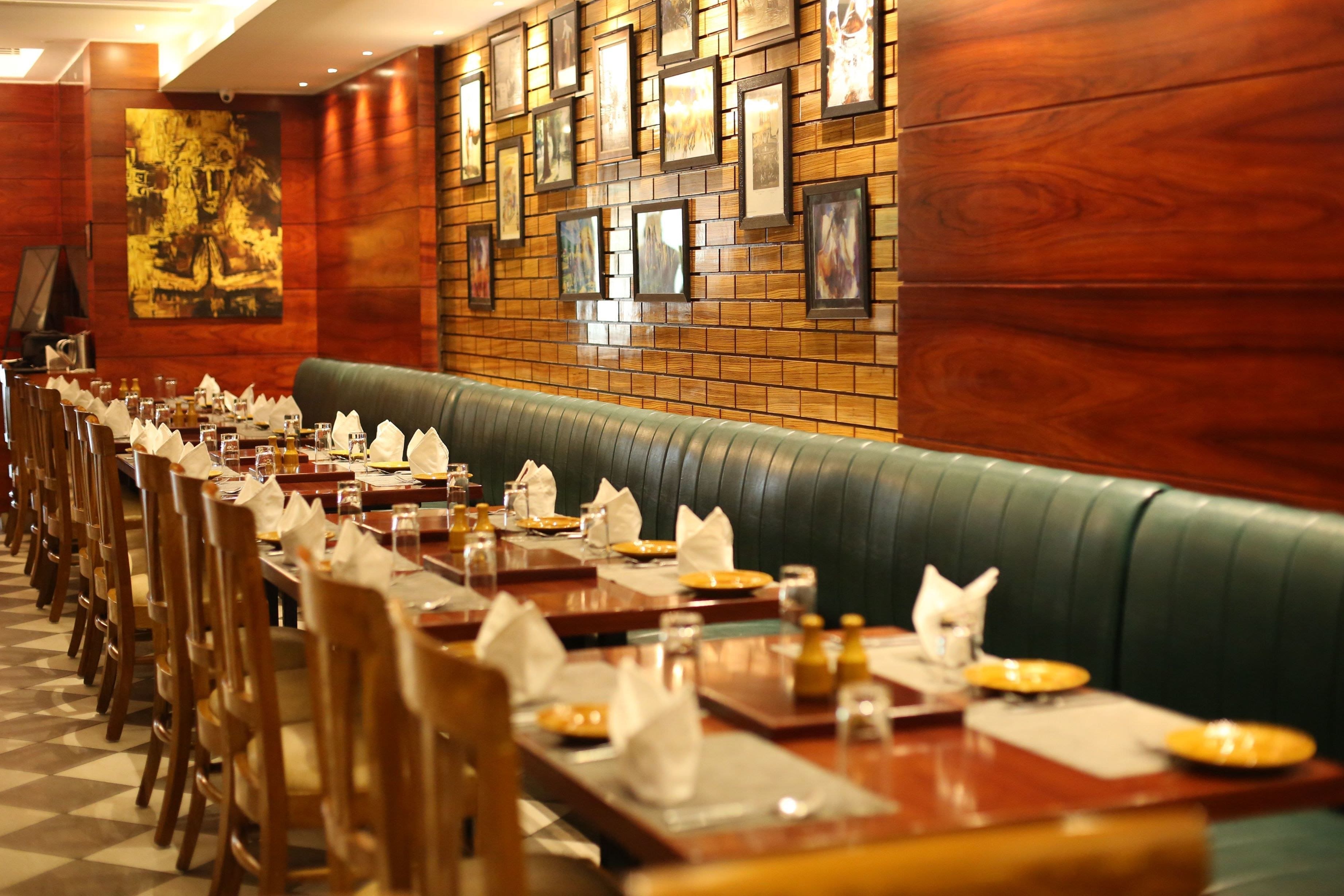 Oak Bar & Bistro, Sector 62, Noida Zomato