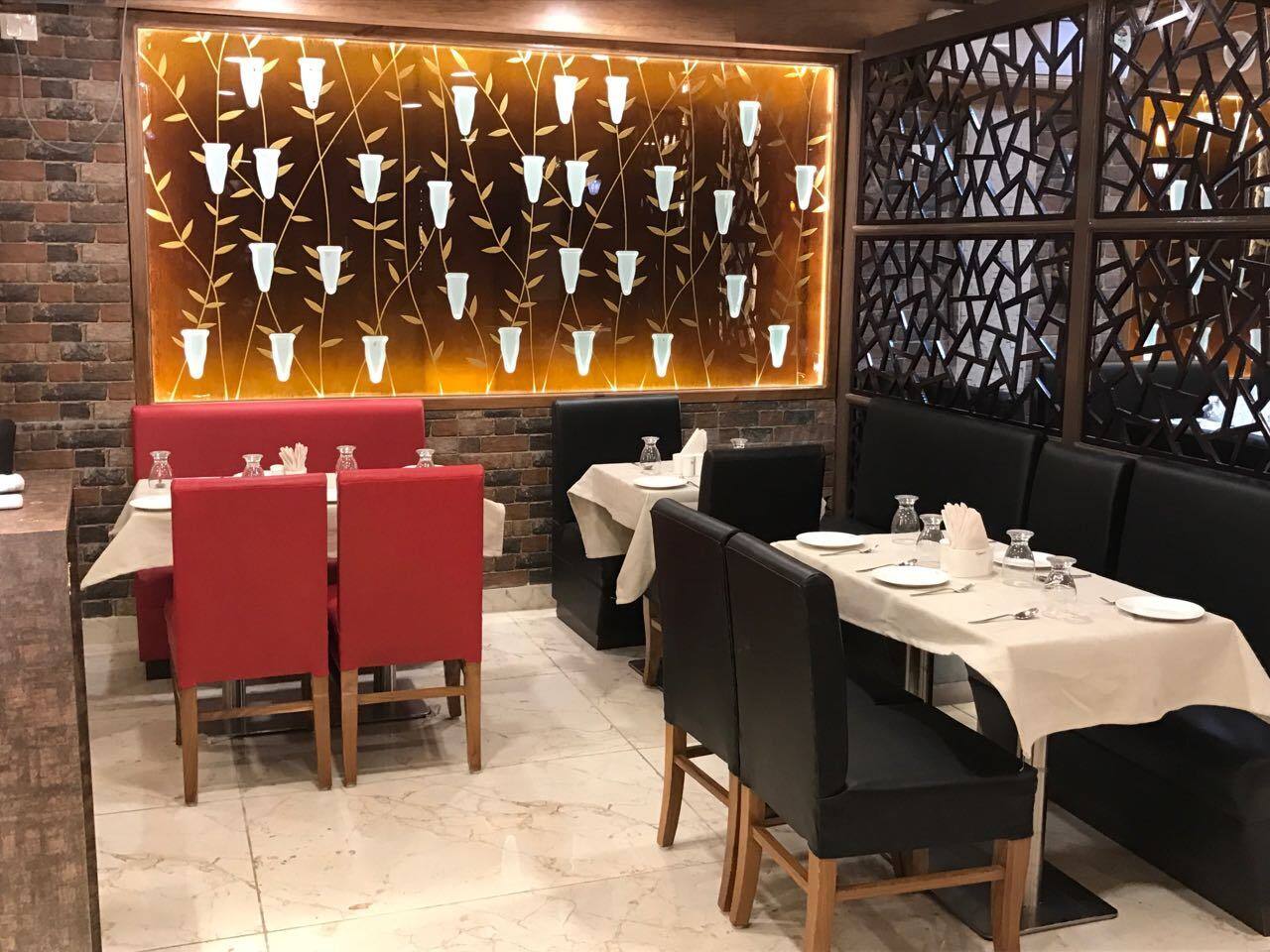 Photos of Captain's Resto Bar, Pictures of Captain's Resto Bar