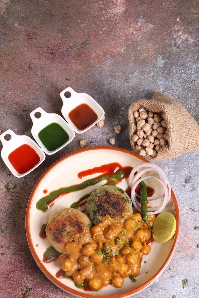 vegan restaurants, vegan food, plant based restaurants, vegan cafes, vegetarian restaurants, healthy restaurants, plant based food - Aharveda - Vegan & Beyond - img1