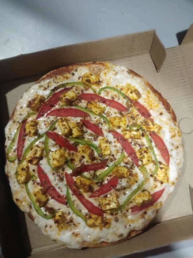 Famous Halal Pizza