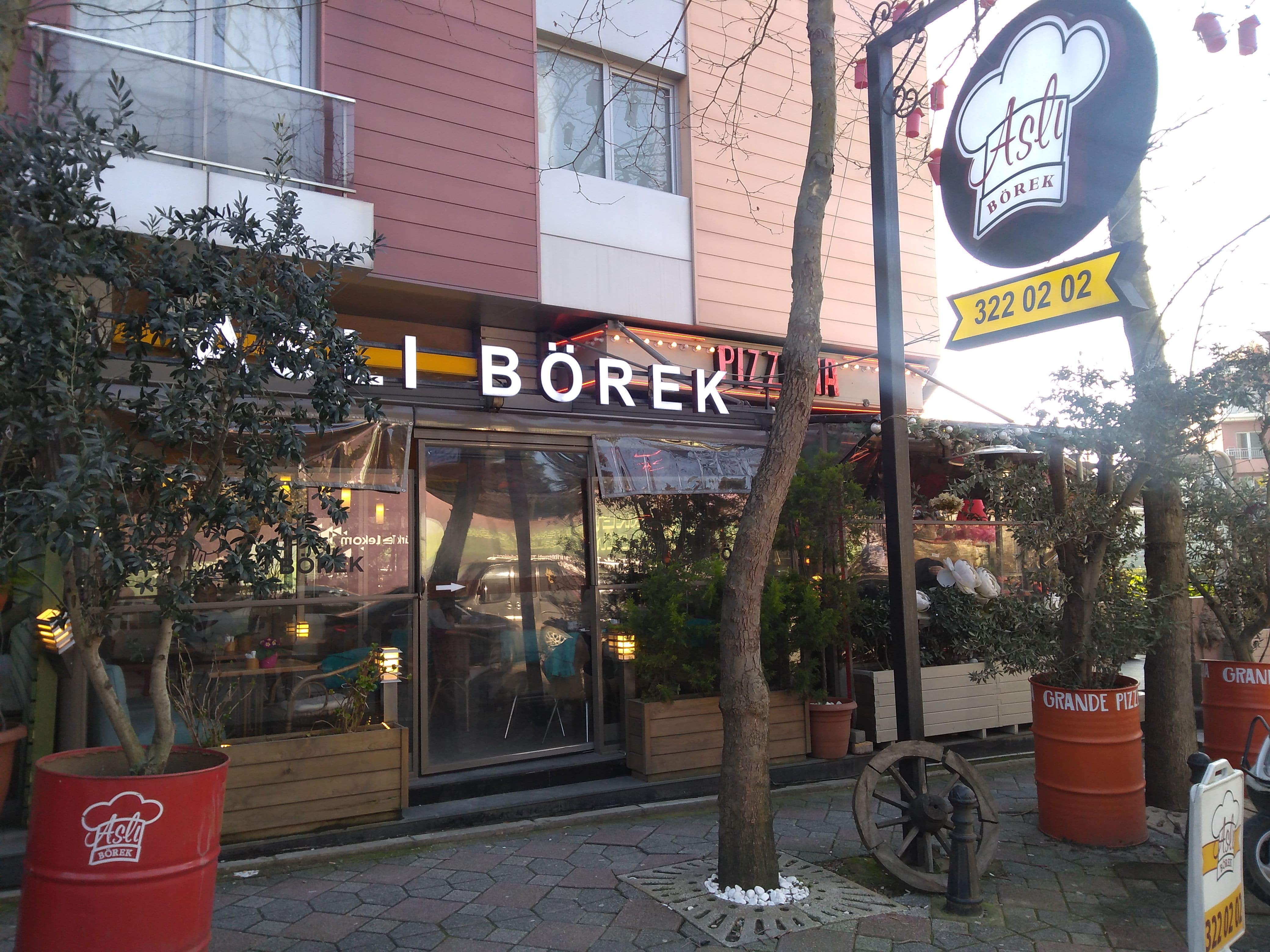 Aslı Börek, Göktürk, İstanbul