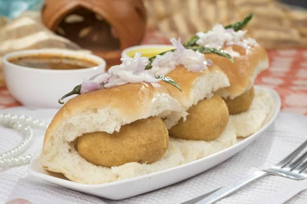 Mumbai Special Vada Pav