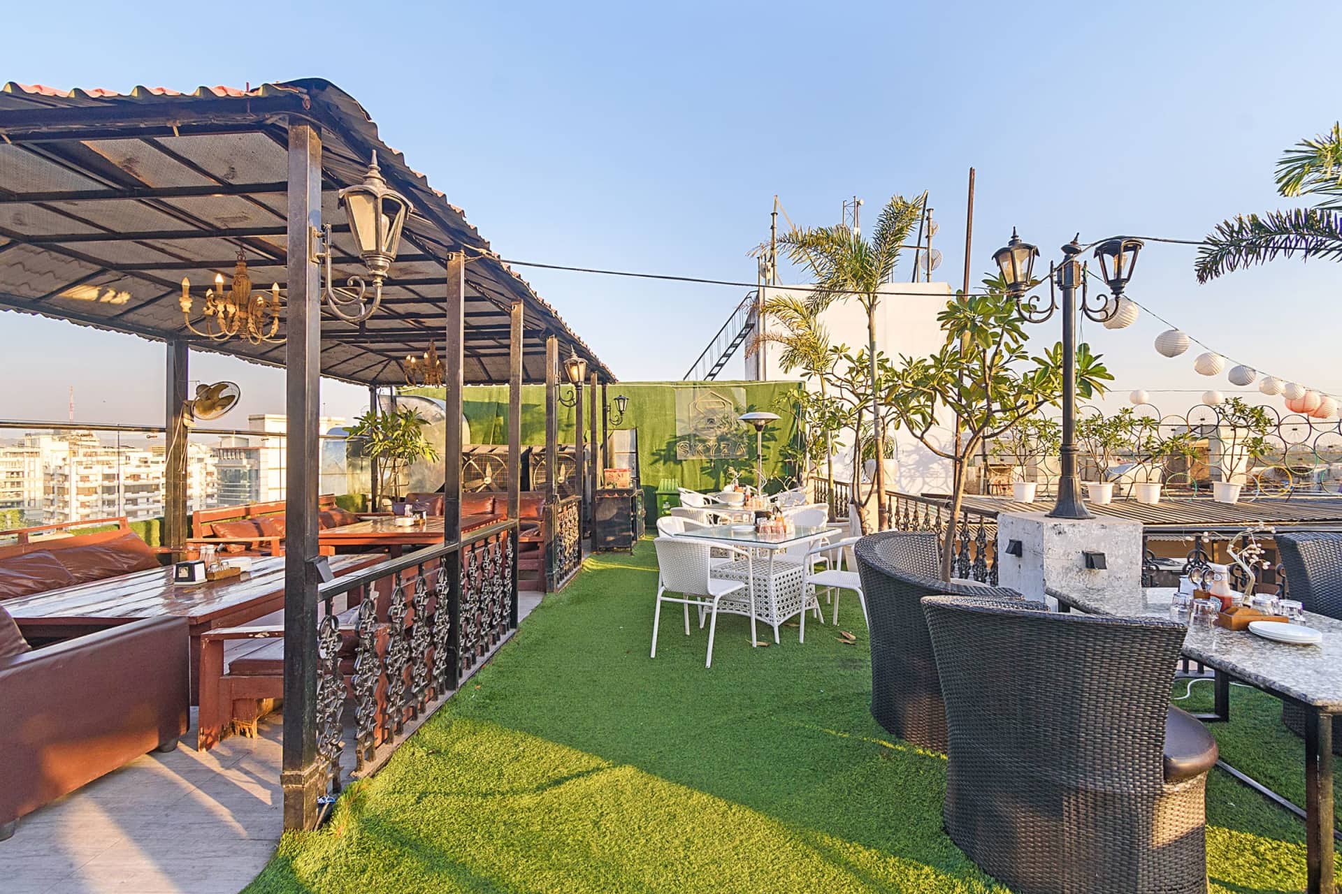 Restaurant image