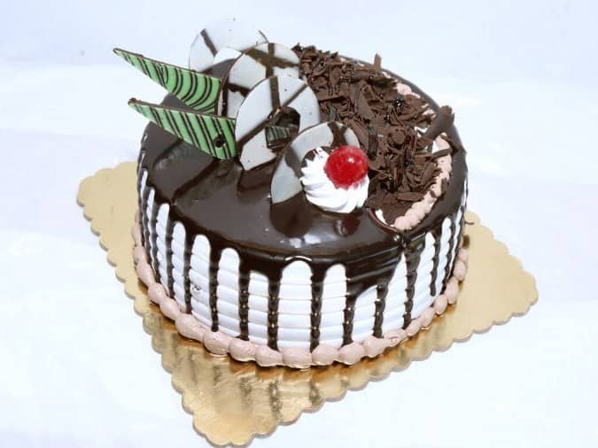 Plastic 1/2 WAY TO ONE CAKE TOPPER GOLDEN FINISH ACRYLIC at Rs 15/piece in  Banswara