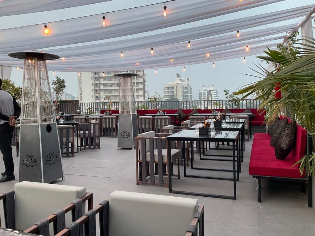 rooftop restaurants near me, rooftop restaurants, sky bar, best bars near me, rooftop bars - Tokio - img4